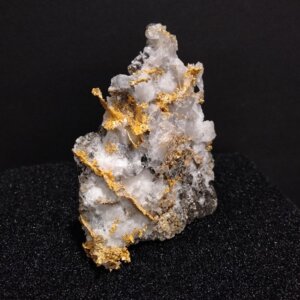 Australian Gold in Quartz rough